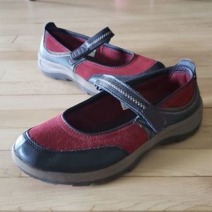 LAND'S END Red 407322 Maryjane Leather Comfort Shoes Size 8